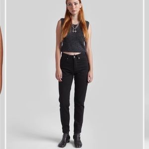 Black high rise decade Jean urban outfitters black loose size 31